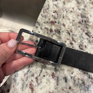Women’s Medium Black With Silver Hardware Belt